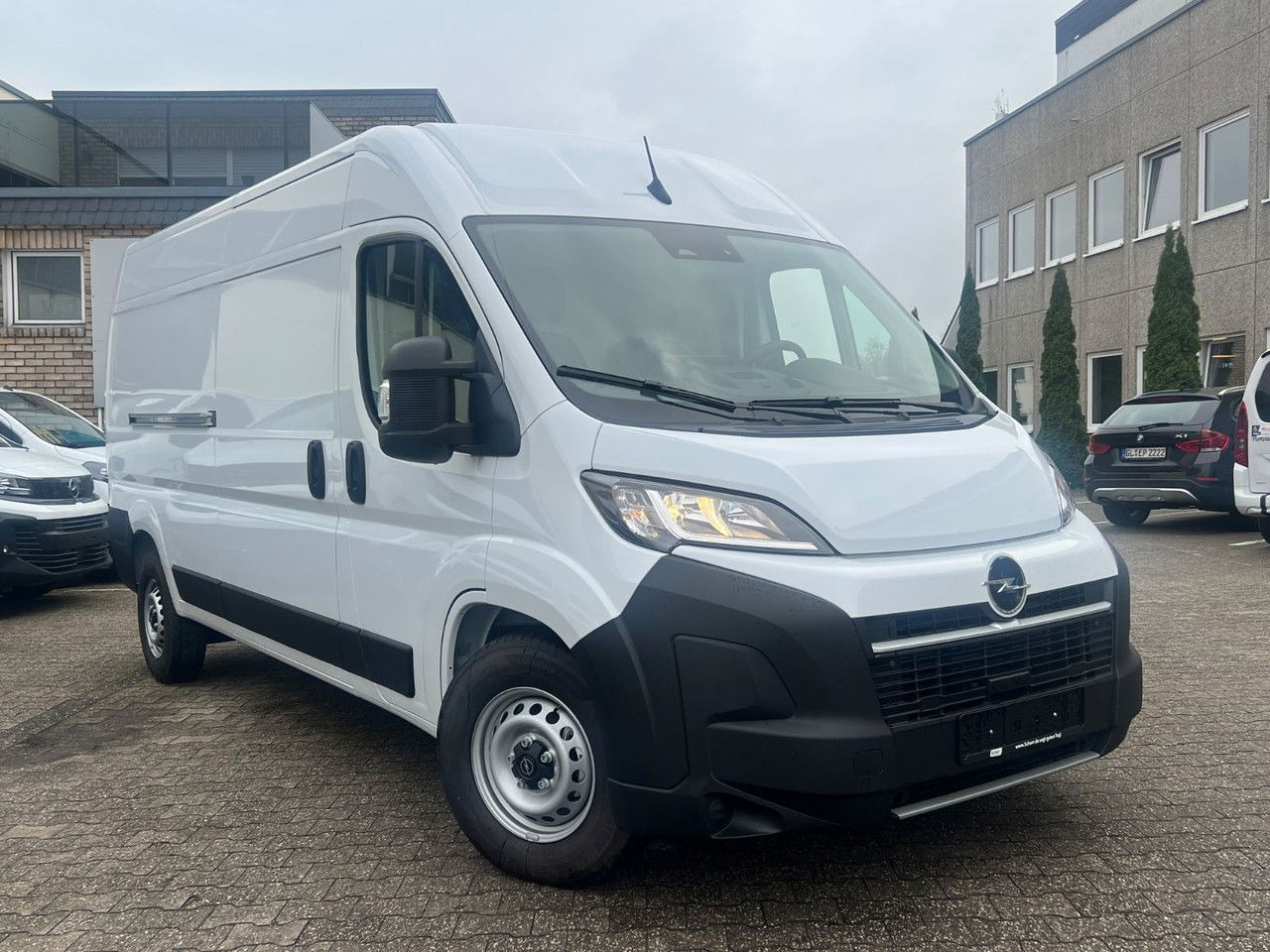 Opel Movano C Kasten L3 H2 3,5t Edition Automatik - Furgon: slika Opel Movano C Kasten L3 H2 3,5t Edition Automatik - Furgon Opel Movano C Kasten L3 H2 3,5t Edition Automatik - Furgon: slika Opel Movano C Kasten L3 H2 3,5t Edition Automatik - Furgon