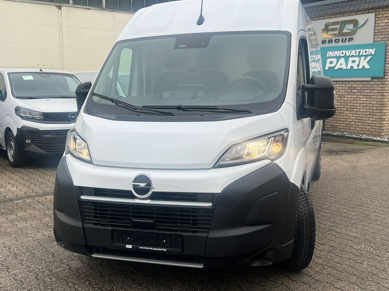 Opel Movano C Kasten L3 H2 3,5t Edition Automatik - Furgon: slika Opel Movano C Kasten L3 H2 3,5t Edition Automatik - Furgon Opel Movano C Kasten L3 H2 3,5t Edition Automatik - Furgon: slika Opel Movano C Kasten L3 H2 3,5t Edition Automatik - Furgon