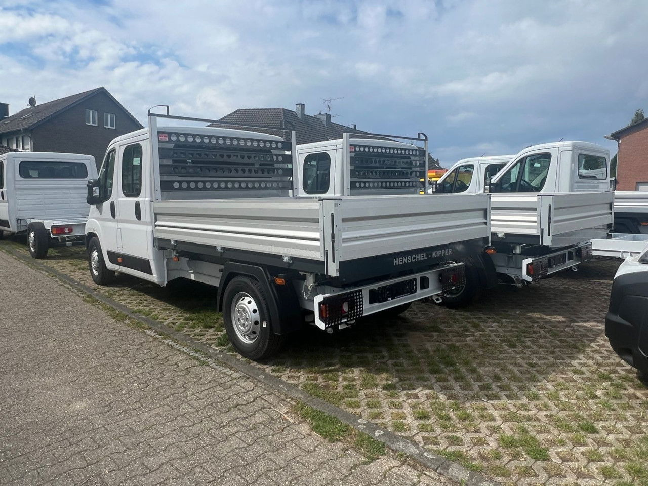 Opel Movano DoKa Kipper-Pritsche- L3H2 3,5t Edition Vermietung möglich - Mali kamion kiper, Dostavno vozilo s dvostrukom kabinom: slika Opel Movano DoKa Kipper-Pritsche- L3H2 3,5t Edition Vermietung möglich - Mali kamion kiper, Dostavno vozilo s dvostrukom kabinom Opel Movano DoKa Kipper-Pritsche- L3H2 3,5t Edition Vermietung möglich - Mali kamion kiper, Dostavno vozilo s dvostrukom kabinom: slika Opel Movano DoKa Kipper-Pritsche- L3H2 3,5t Edition Vermietung möglich - Mali kamion kiper, Dostavno vozilo s dvostrukom kabinom