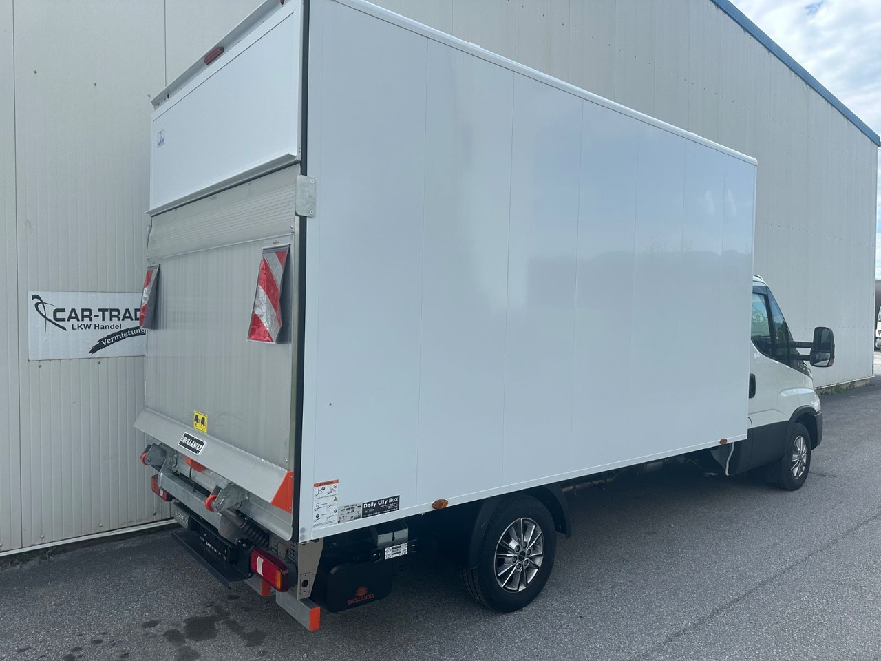Iveco Daily 35S14 8g HiMatic LBW Mod 2025 - Dostavno vozilo sa zatvorenim sandukom: slika Iveco Daily 35S14 8g HiMatic LBW Mod 2025 - Dostavno vozilo sa zatvorenim sandukom Iveco Daily 35S14 8g HiMatic LBW Mod 2025 - Dostavno vozilo sa zatvorenim sandukom: slika Iveco Daily 35S14 8g HiMatic LBW Mod 2025 - Dostavno vozilo sa zatvorenim sandukom