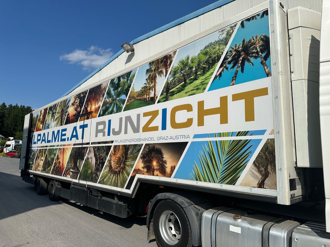 KMO-2TR Blumen Kühler TK SLX400 - Poluprikolica hladnjača: slika KMO-2TR Blumen Kühler TK SLX400 - Poluprikolica hladnjača KMO-2TR Blumen Kühler TK SLX400 - Poluprikolica hladnjača: slika KMO-2TR Blumen Kühler TK SLX400 - Poluprikolica hladnjača