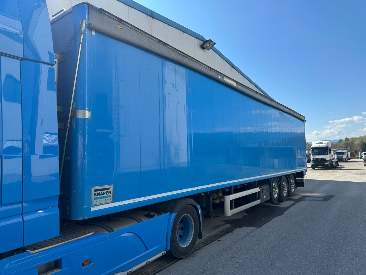 Knapen ALU LIFT E-Verdeck Müllplane - Poluprikolica s pokretnim podom: slika Knapen ALU LIFT E-Verdeck Müllplane - Poluprikolica s pokretnim podom Knapen ALU LIFT E-Verdeck Müllplane - Poluprikolica s pokretnim podom: slika Knapen ALU LIFT E-Verdeck Müllplane - Poluprikolica s pokretnim podom