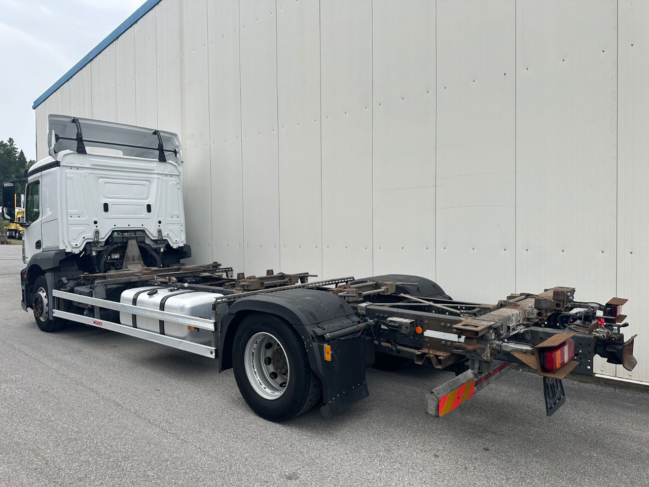 Mercedes-Benz Actros 1946 - Transporter kontejnera/ Kamion s izmjenjivim sanducima: slika Mercedes-Benz Actros 1946 - Transporter kontejnera/ Kamion s izmjenjivim sanducima Mercedes-Benz Actros 1946 - Transporter kontejnera/ Kamion s izmjenjivim sanducima: slika Mercedes-Benz Actros 1946 - Transporter kontejnera/ Kamion s izmjenjivim sanducima