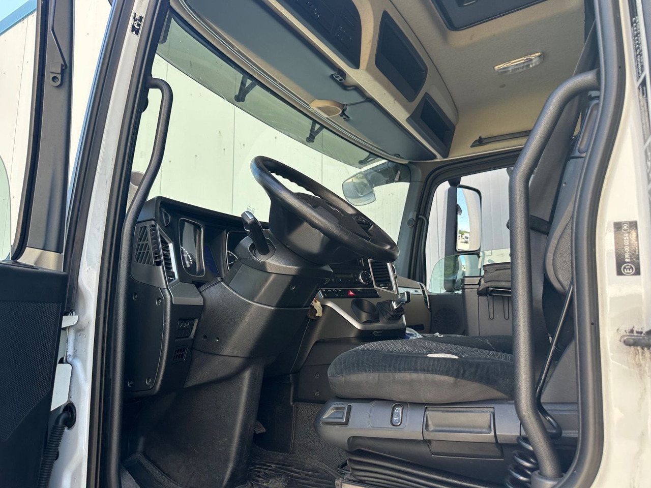 Mercedes-Benz Actros 1946 - Transporter kontejnera/ Kamion s izmjenjivim sanducima: slika Mercedes-Benz Actros 1946 - Transporter kontejnera/ Kamion s izmjenjivim sanducima Mercedes-Benz Actros 1946 - Transporter kontejnera/ Kamion s izmjenjivim sanducima: slika Mercedes-Benz Actros 1946 - Transporter kontejnera/ Kamion s izmjenjivim sanducima