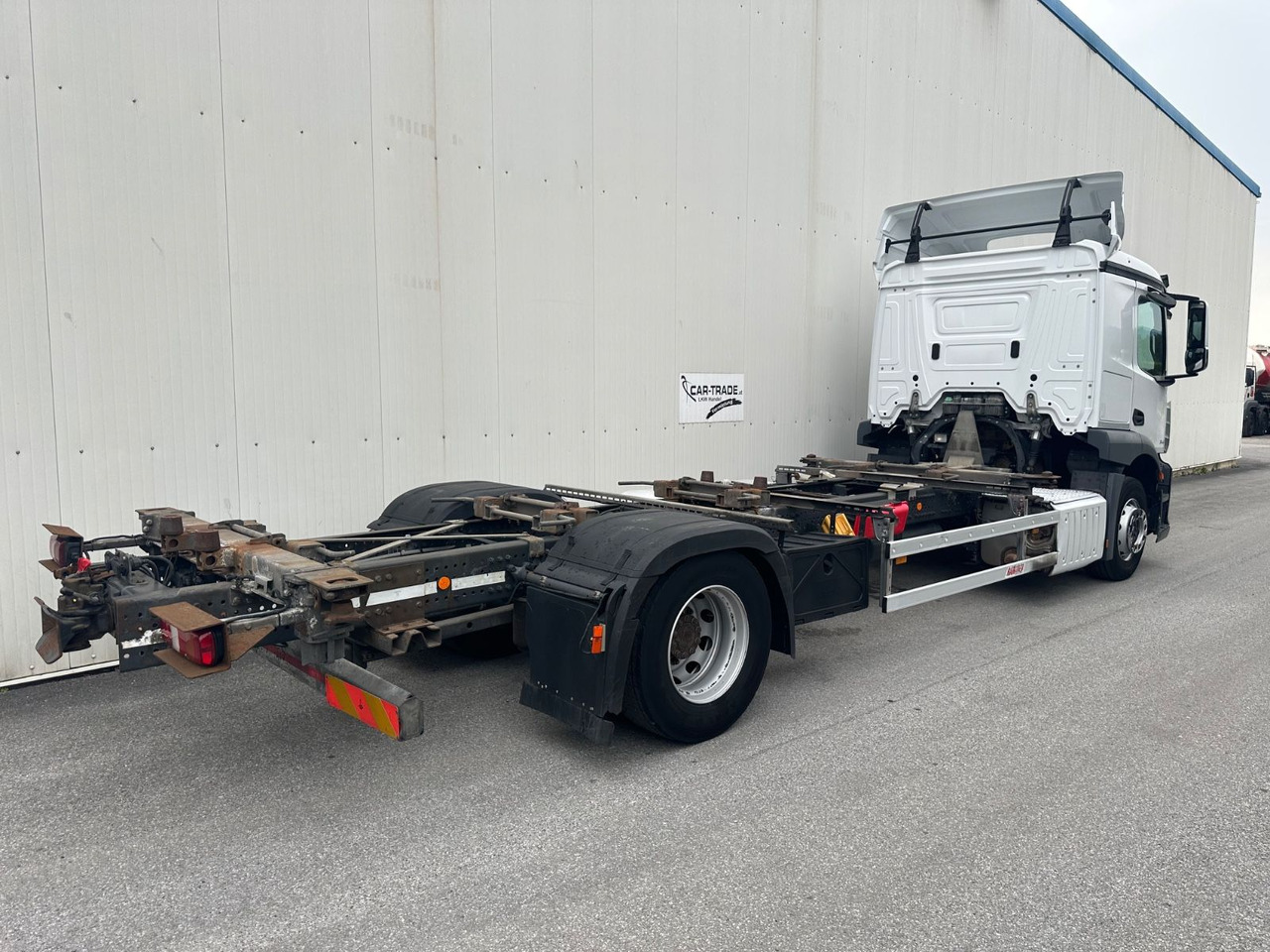 Mercedes-Benz Actros 1946 - Transporter kontejnera/ Kamion s izmjenjivim sanducima: slika Mercedes-Benz Actros 1946 - Transporter kontejnera/ Kamion s izmjenjivim sanducima Mercedes-Benz Actros 1946 - Transporter kontejnera/ Kamion s izmjenjivim sanducima: slika Mercedes-Benz Actros 1946 - Transporter kontejnera/ Kamion s izmjenjivim sanducima