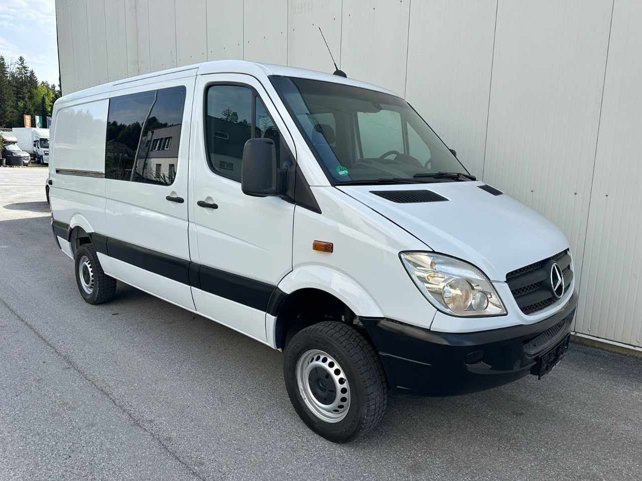 Mercedes-Benz Sprinter 4x4 316cdi - Furgon, Dostavno vozilo s dvostrukom kabinom: slika Mercedes-Benz Sprinter 4x4 316cdi - Furgon, Dostavno vozilo s dvostrukom kabinom Mercedes-Benz Sprinter 4x4 316cdi - Furgon, Dostavno vozilo s dvostrukom kabinom: slika Mercedes-Benz Sprinter 4x4 316cdi - Furgon, Dostavno vozilo s dvostrukom kabinom