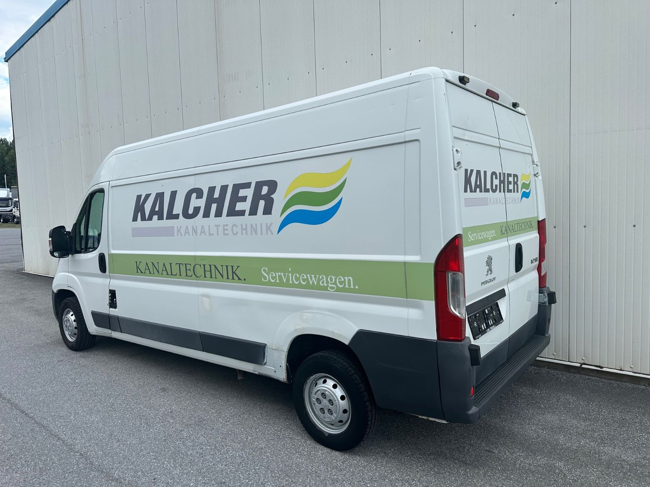 Peugeot Boxer 2,0 HDI Klima AluAusbau L4H2 - Furgon: slika Peugeot Boxer 2,0 HDI Klima AluAusbau L4H2 - Furgon Peugeot Boxer 2,0 HDI Klima AluAusbau L4H2 - Furgon: slika Peugeot Boxer 2,0 HDI Klima AluAusbau L4H2 - Furgon