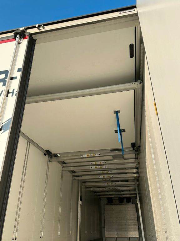 Schmitz Cargobull SKO 24 Cool V7 Pharma DoppelStock Trennwand - Poluprikolica hladnjača: slika Schmitz Cargobull SKO 24 Cool V7 Pharma DoppelStock Trennwand - Poluprikolica hladnjača Schmitz Cargobull SKO 24 Cool V7 Pharma DoppelStock Trennwand - Poluprikolica hladnjača: slika Schmitz Cargobull SKO 24 Cool V7 Pharma DoppelStock Trennwand - Poluprikolica hladnjača