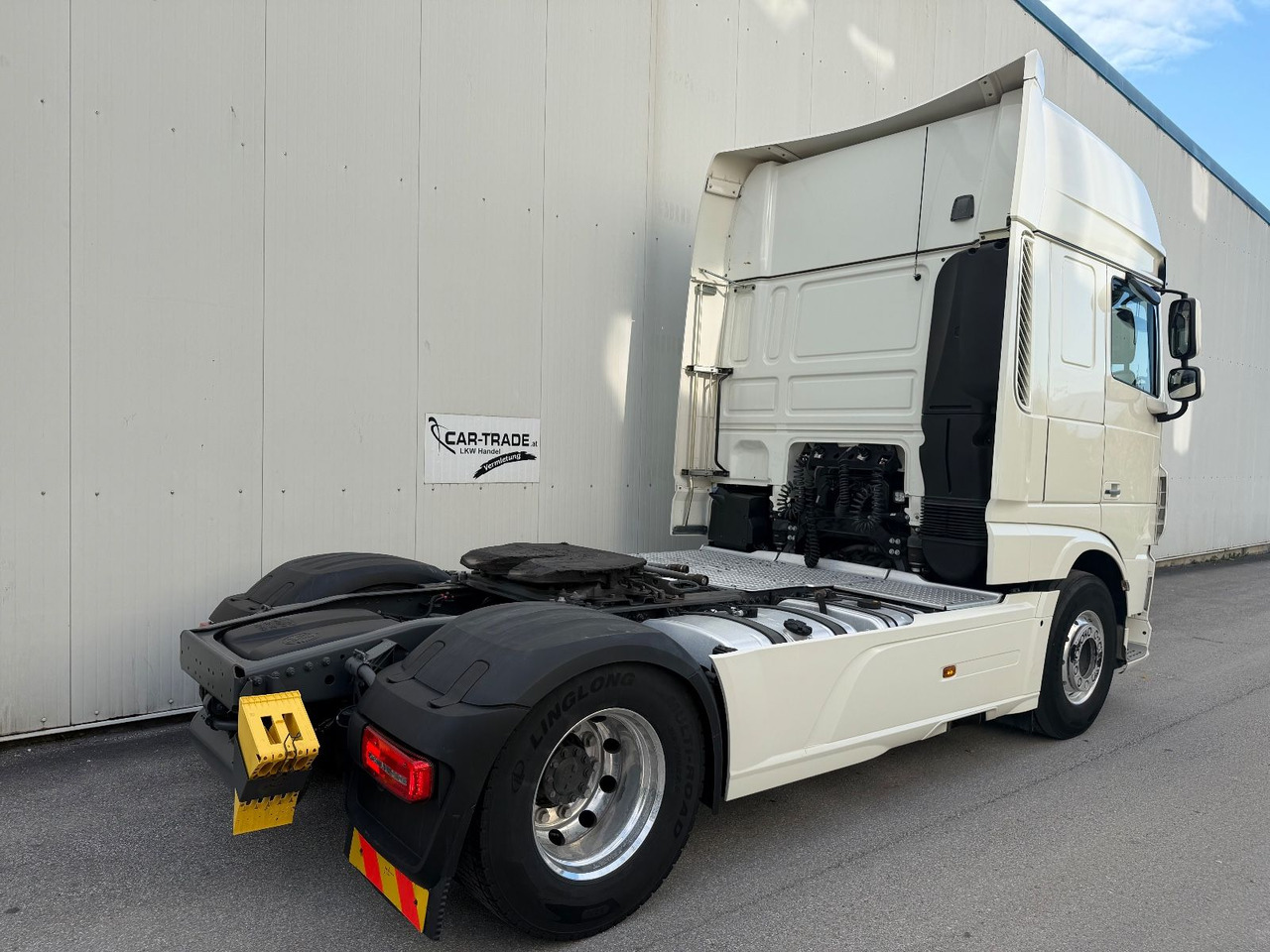 DAF XF 530 Vollausstattung Vollluft 2l-Hydraulik - Tegljač: slika DAF XF 530 Vollausstattung Vollluft 2l-Hydraulik - Tegljač DAF XF 530 Vollausstattung Vollluft 2l-Hydraulik - Tegljač: slika DAF XF 530 Vollausstattung Vollluft 2l-Hydraulik - Tegljač