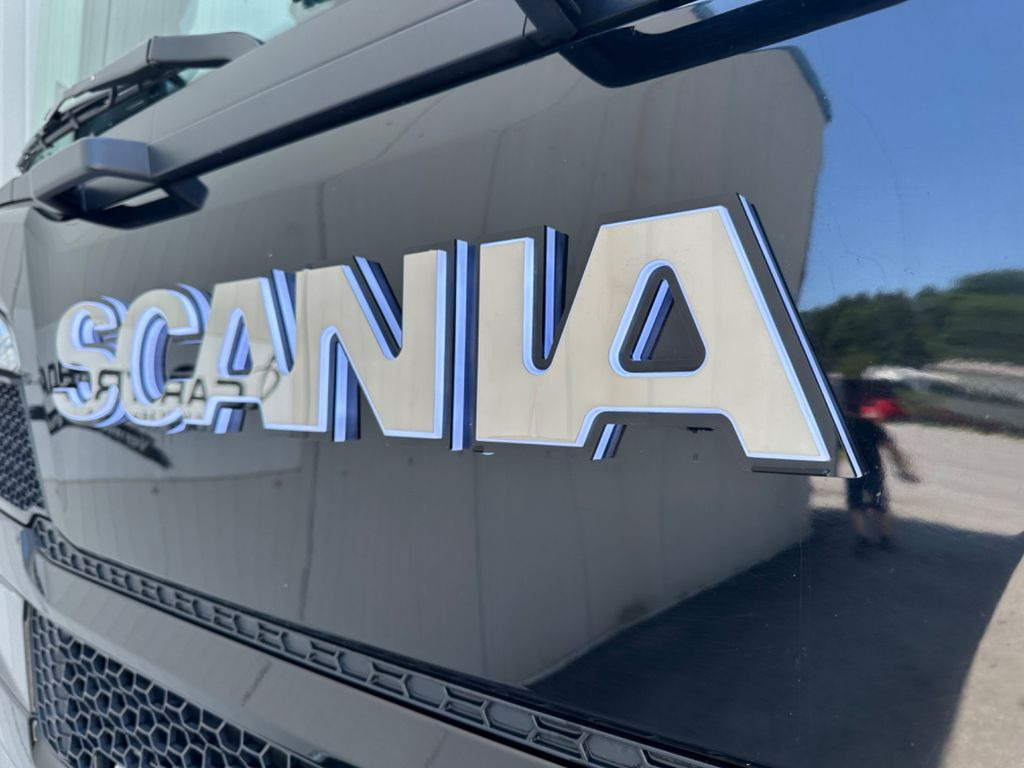 Scania 500R Vollluft Alu Leder LED Hyd. - Tegljač: slika Scania 500R Vollluft Alu Leder LED Hyd. - Tegljač Scania 500R Vollluft Alu Leder LED Hyd. - Tegljač: slika Scania 500R Vollluft Alu Leder LED Hyd. - Tegljač
