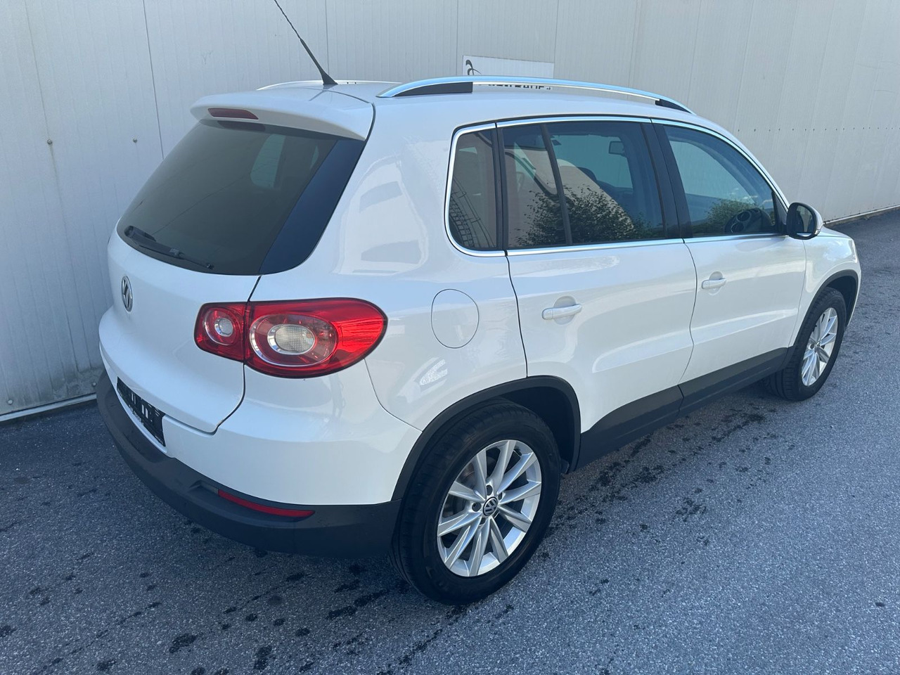 Volkswagen Tiguan 2.0 TDI 4MOTION Trend & Fun - SUV: slika Volkswagen Tiguan 2.0 TDI 4MOTION Trend & Fun - SUV Volkswagen Tiguan 2.0 TDI 4MOTION Trend & Fun - SUV: slika Volkswagen Tiguan 2.0 TDI 4MOTION Trend & Fun - SUV