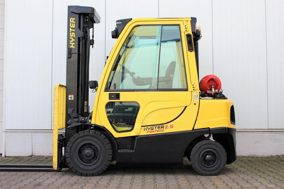 HYSTER H2.5FT Gas 2500kg - 2018 - 5196h - Plinski viličar: slika HYSTER H2.5FT Gas 2500kg - 2018 - 5196h - Plinski viličar HYSTER H2.5FT Gas 2500kg - 2018 - 5196h - Plinski viličar: slika HYSTER H2.5FT Gas 2500kg - 2018 - 5196h - Plinski viličar