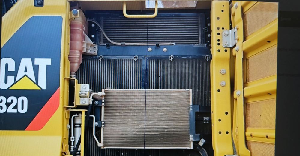 Caterpillar cat 320 - Bager gusjeničar: slika Caterpillar cat 320 - Bager gusjeničar Caterpillar cat 320 - Bager gusjeničar: slika Caterpillar cat 320 - Bager gusjeničar