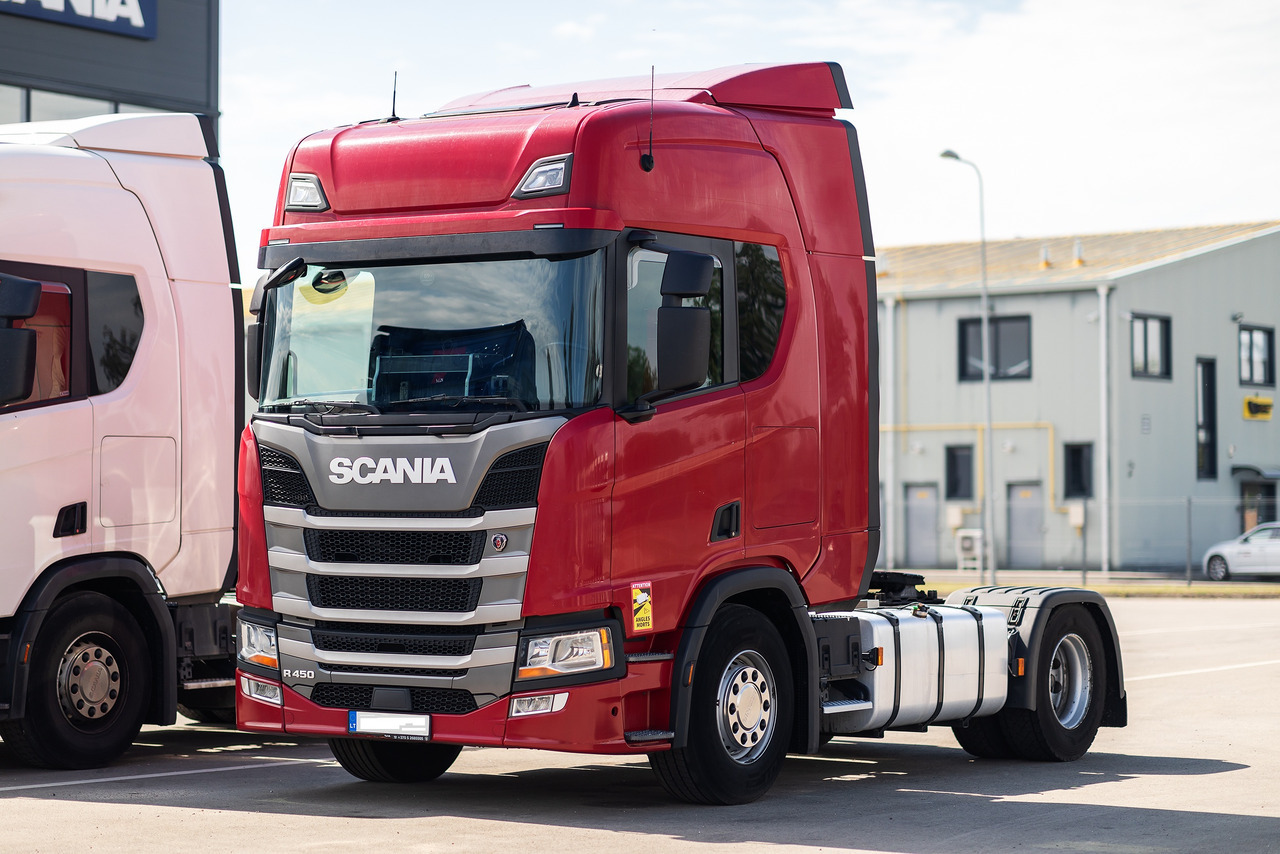 SCANIA R450 - Tegljač: slika SCANIA R450 - Tegljač SCANIA R450 - Tegljač: slika SCANIA R450 - Tegljač
