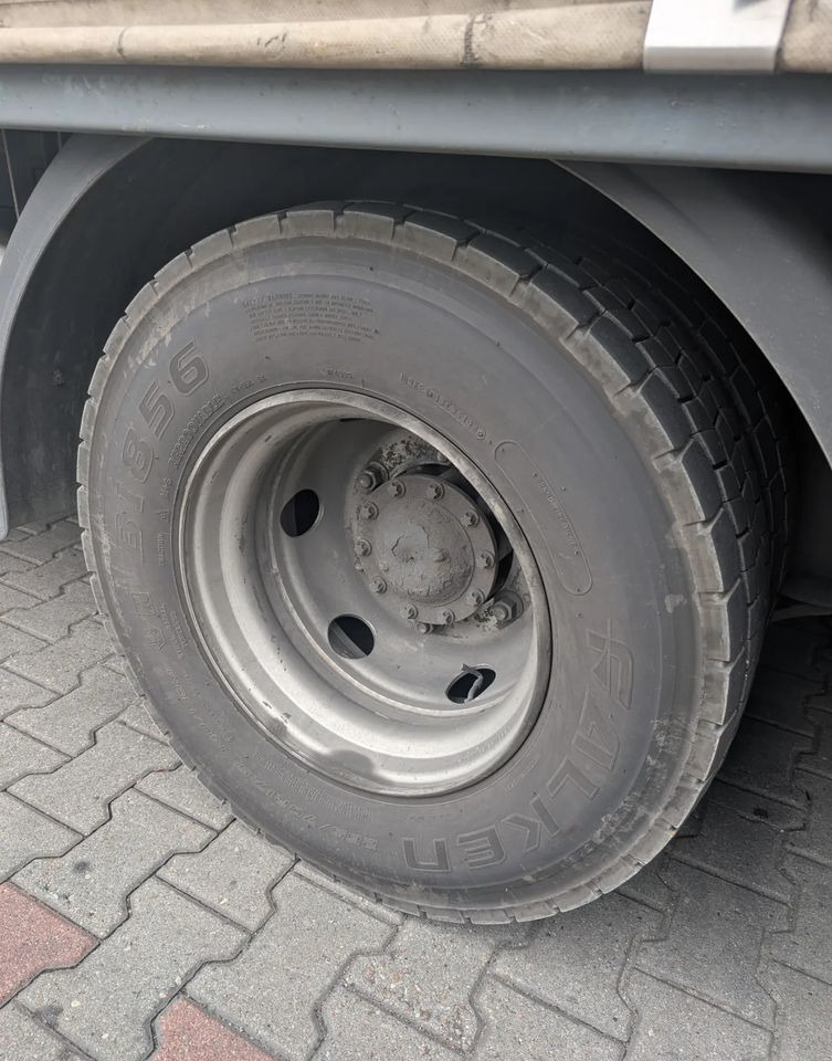 MAN TGL - Kamion s ceradom: slika MAN TGL - Kamion s ceradom MAN TGL - Kamion s ceradom: slika MAN TGL - Kamion s ceradom