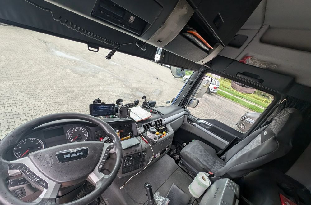 MAN TGL - Kamion s ceradom: slika MAN TGL - Kamion s ceradom MAN TGL - Kamion s ceradom: slika MAN TGL - Kamion s ceradom