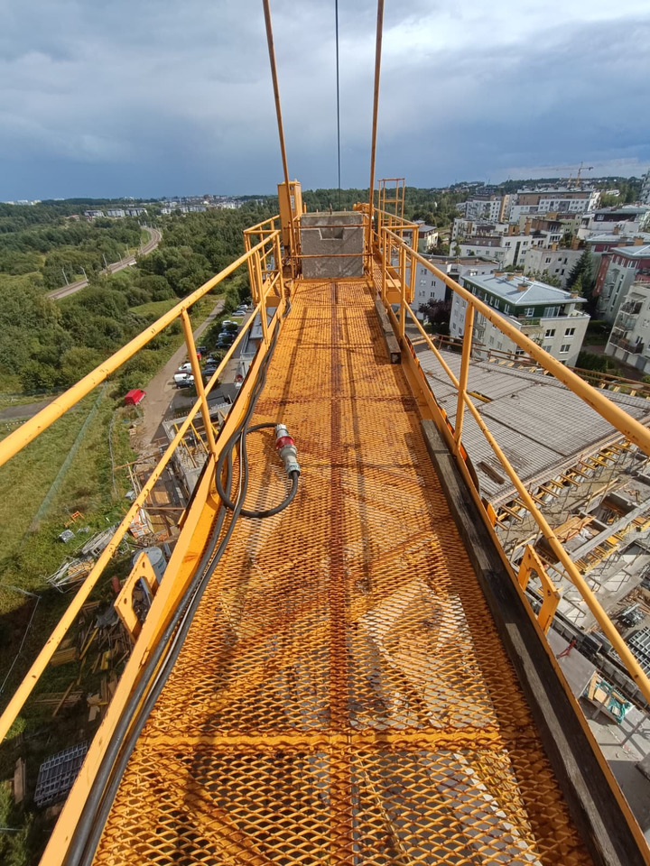 Liebherr 112 EC-H Litronic - Toranjska dizalica: slika Liebherr 112 EC-H Litronic - Toranjska dizalica Liebherr 112 EC-H Litronic - Toranjska dizalica: slika Liebherr 112 EC-H Litronic - Toranjska dizalica