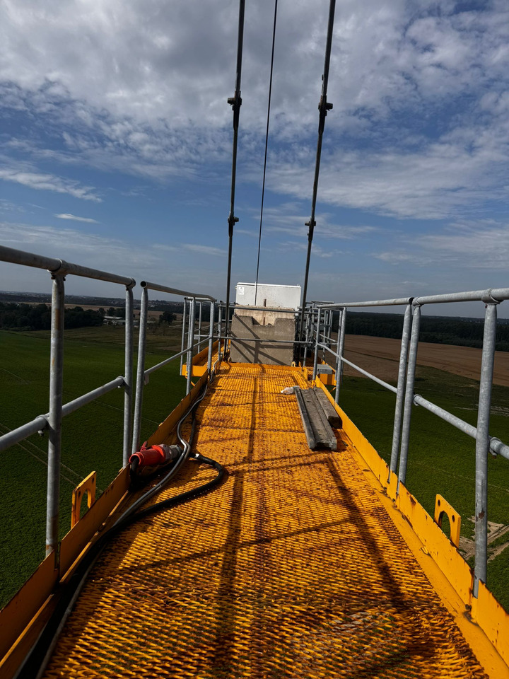 Liebherr 154 EC-H - Toranjska dizalica: slika Liebherr 154 EC-H - Toranjska dizalica Liebherr 154 EC-H - Toranjska dizalica: slika Liebherr 154 EC-H - Toranjska dizalica