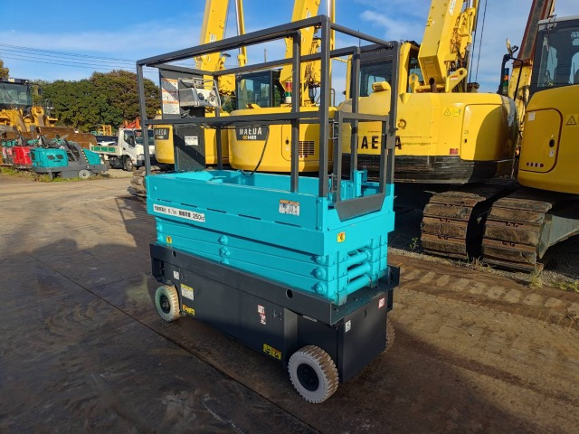 AIRMAN ENTL061 - Škarasta podizna platforma: slika AIRMAN ENTL061 - Škarasta podizna platforma AIRMAN ENTL061 - Škarasta podizna platforma: slika AIRMAN ENTL061 - Škarasta podizna platforma