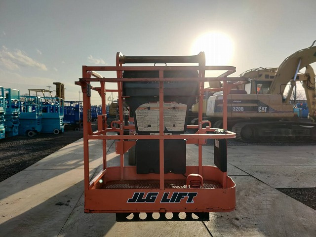 JLG E300AJP - Zglobni krak: slika JLG E300AJP - Zglobni krak JLG E300AJP - Zglobni krak: slika JLG E300AJP - Zglobni krak