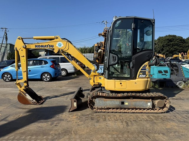 KOMATSU PC30MR-5N0 - Mini bager: slika KOMATSU PC30MR-5N0 - Mini bager KOMATSU PC30MR-5N0 - Mini bager: slika KOMATSU PC30MR-5N0 - Mini bager
