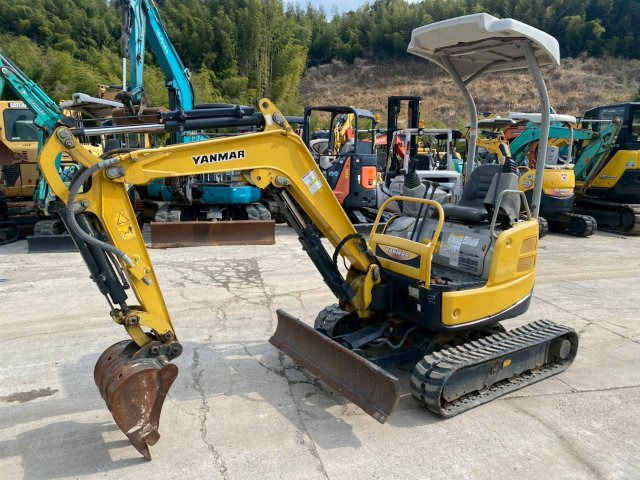 YANMAR ViO17 - Mini bager: slika YANMAR ViO17 - Mini bager YANMAR ViO17 - Mini bager: slika YANMAR ViO17 - Mini bager
