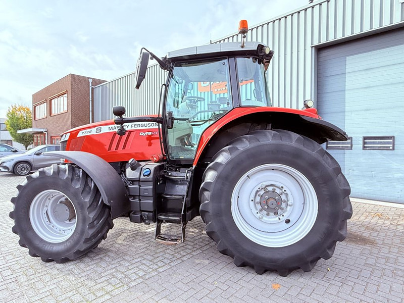 Massey Ferguson 7726S Dyna VT - Traktor: slika Massey Ferguson 7726S Dyna VT - Traktor Massey Ferguson 7726S Dyna VT - Traktor: slika Massey Ferguson 7726S Dyna VT - Traktor