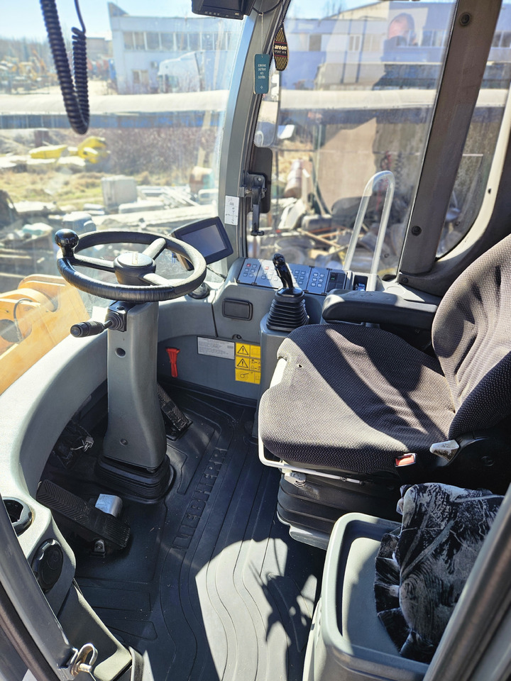 Zakup LIEBHERR L566 LIEBHERR L566: slika Zakup LIEBHERR L566 LIEBHERR L566