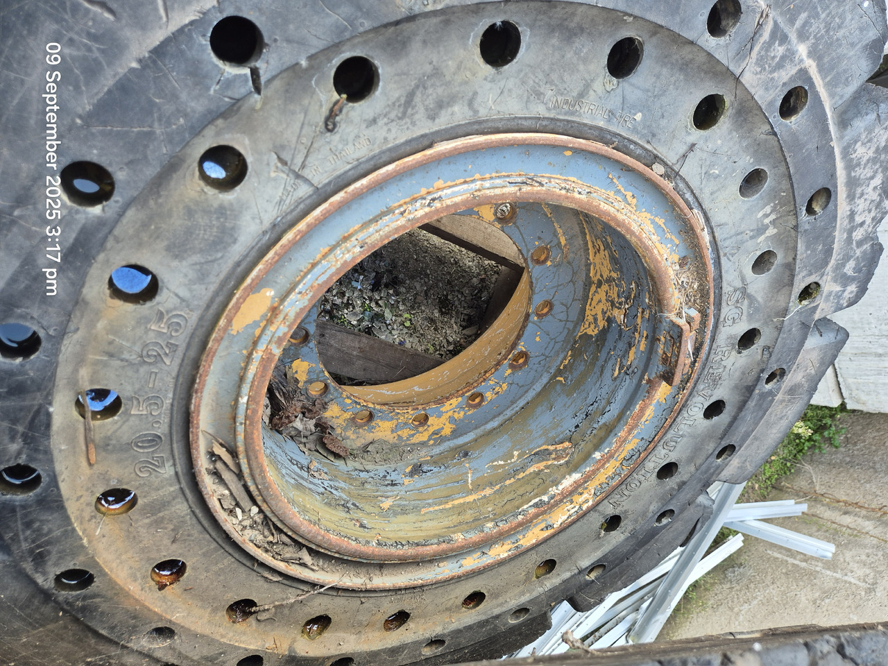 JCB 426, 435, 436 - Kompletan kotač za Utovarivač na kotačima: slika JCB 426, 435, 436 - Kompletan kotač za Utovarivač na kotačima JCB 426, 435, 436 - Kompletan kotač za Utovarivač na kotačima: slika JCB 426, 435, 436 - Kompletan kotač za Utovarivač na kotačima