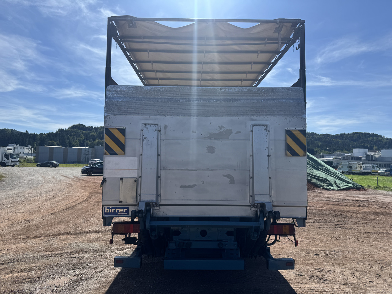 VOLVO FM7-290 4x2 Blache-Hebebühne - Kamion s ceradom: slika VOLVO FM7-290 4x2 Blache-Hebebühne - Kamion s ceradom VOLVO FM7-290 4x2 Blache-Hebebühne - Kamion s ceradom: slika VOLVO FM7-290 4x2 Blache-Hebebühne - Kamion s ceradom