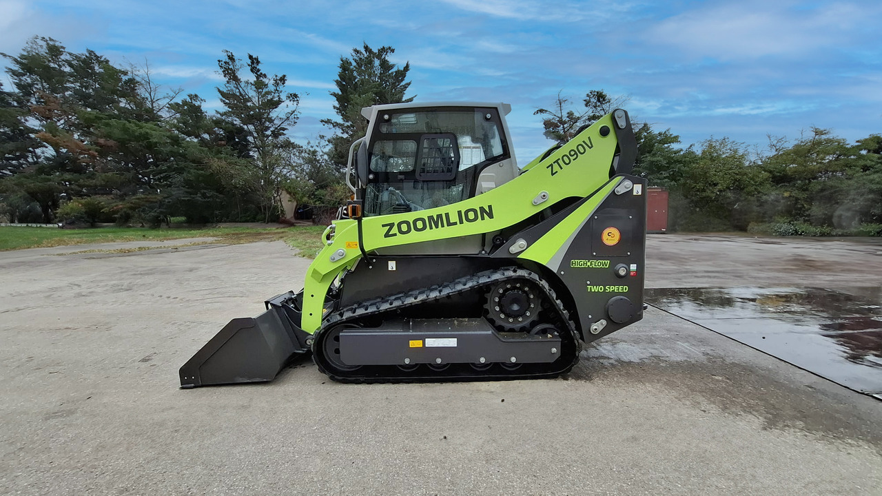 ZOOMLION ZT090V - Kompaktni utovarivač gusjeničar: slika ZOOMLION ZT090V - Kompaktni utovarivač gusjeničar ZOOMLION ZT090V - Kompaktni utovarivač gusjeničar: slika ZOOMLION ZT090V - Kompaktni utovarivač gusjeničar