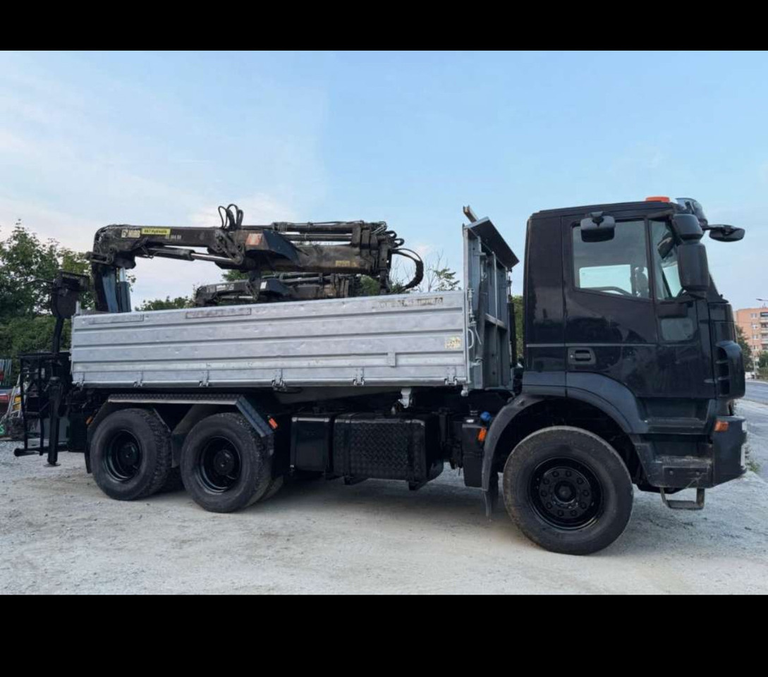 IVECO Trakker/ KPEC1/2A4 - Kamion s kranom: slika IVECO Trakker/ KPEC1/2A4 - Kamion s kranom IVECO Trakker/ KPEC1/2A4 - Kamion s kranom: slika IVECO Trakker/ KPEC1/2A4 - Kamion s kranom