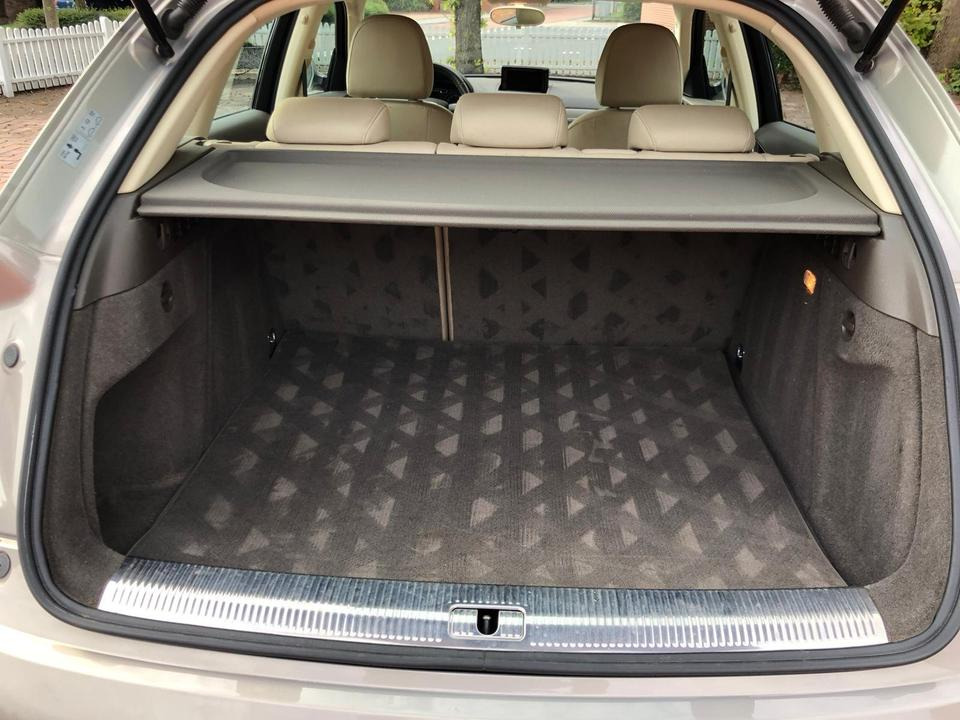 Audi Q3 TFSI + quattro + Autom. + ANK. + TÜV - Automobil: slika Audi Q3 TFSI + quattro + Autom. + ANK. + TÜV - Automobil Audi Q3 TFSI + quattro + Autom. + ANK. + TÜV - Automobil: slika Audi Q3 TFSI + quattro + Autom. + ANK. + TÜV - Automobil