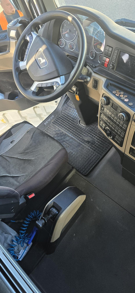 MAN TGX 18 500 - Tegljač: slika MAN TGX 18 500 - Tegljač MAN TGX 18 500 - Tegljač: slika MAN TGX 18 500 - Tegljač