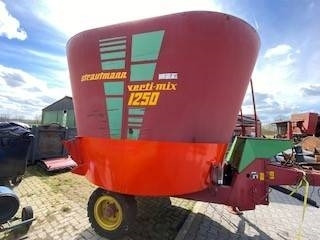 Strautmann Vertimix 1250 - Vagon-miješalica za krmivo: slika Strautmann Vertimix 1250 - Vagon-miješalica za krmivo Strautmann Vertimix 1250 - Vagon-miješalica za krmivo: slika Strautmann Vertimix 1250 - Vagon-miješalica za krmivo