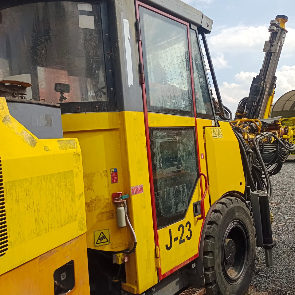 EPIROC BOOMER S1D - Rudarski strojevi: slika EPIROC BOOMER S1D - Rudarski strojevi EPIROC BOOMER S1D - Rudarski strojevi: slika EPIROC BOOMER S1D - Rudarski strojevi