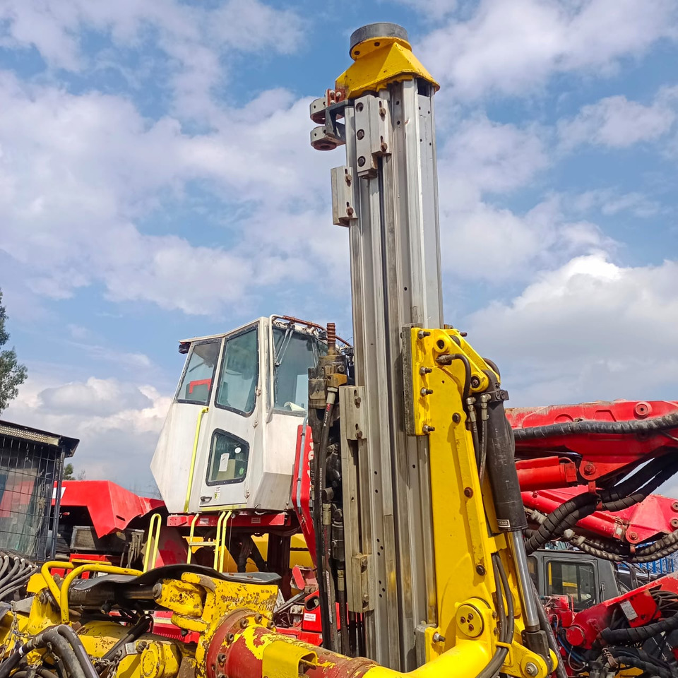 EPIROC BOOMER S1D - Rudarski strojevi: slika EPIROC BOOMER S1D - Rudarski strojevi EPIROC BOOMER S1D - Rudarski strojevi: slika EPIROC BOOMER S1D - Rudarski strojevi