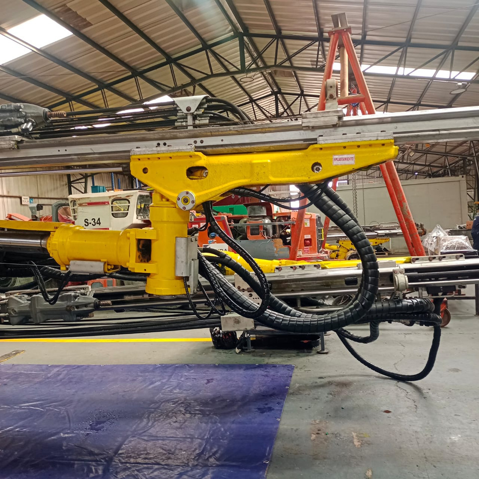 EPIROC BOOMER S2C - Direkcionalna bušilica: slika EPIROC BOOMER S2C - Direkcionalna bušilica EPIROC BOOMER S2C - Direkcionalna bušilica: slika EPIROC BOOMER S2C - Direkcionalna bušilica