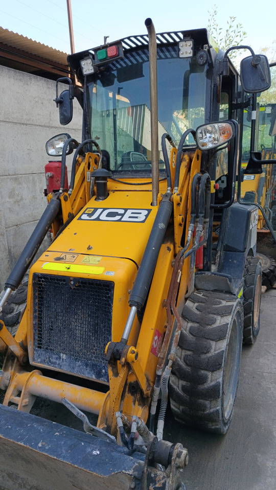 JCB 1CX 08M3WL - Rovokopač-utovarivač: slika JCB 1CX 08M3WL - Rovokopač-utovarivač JCB 1CX 08M3WL - Rovokopač-utovarivač: slika JCB 1CX 08M3WL - Rovokopač-utovarivač