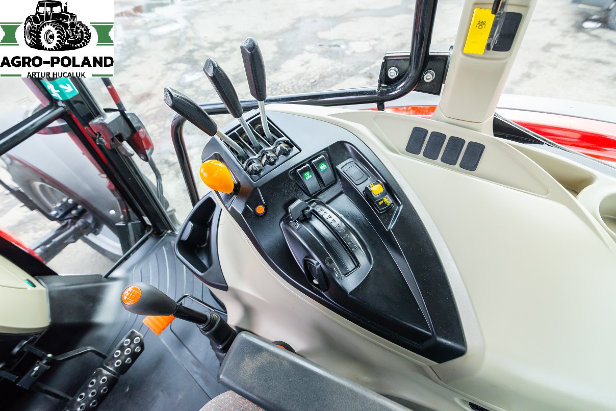 MASSEY FERGUSON 6713 - 2019 ROK - 2459 h - Traktor: slika MASSEY FERGUSON 6713 - 2019 ROK - 2459 h - Traktor MASSEY FERGUSON 6713 - 2019 ROK - 2459 h - Traktor: slika MASSEY FERGUSON 6713 - 2019 ROK - 2459 h - Traktor