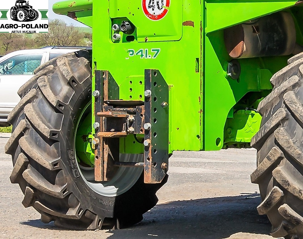 Teleskopski rukovatelj MERLO P 41.7 FARMER - 2013 ROK - ŁYŻKA: slika Teleskopski rukovatelj MERLO P 41.7 FARMER - 2013 ROK - ŁYŻKA