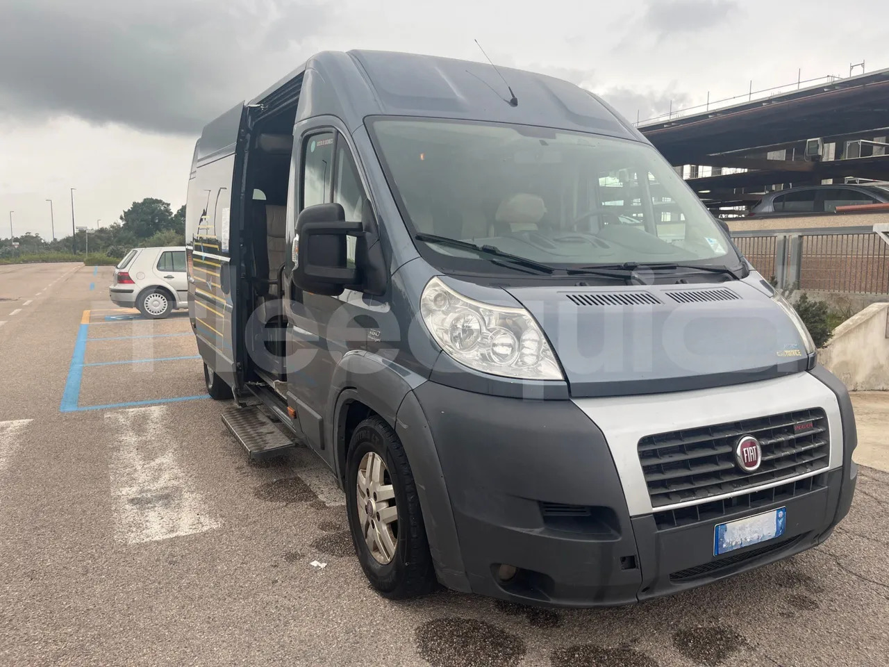 Fiat Ducato - Minibus, Putnički kombi: slika Fiat Ducato - Minibus, Putnički kombi Fiat Ducato - Minibus, Putnički kombi: slika Fiat Ducato - Minibus, Putnički kombi