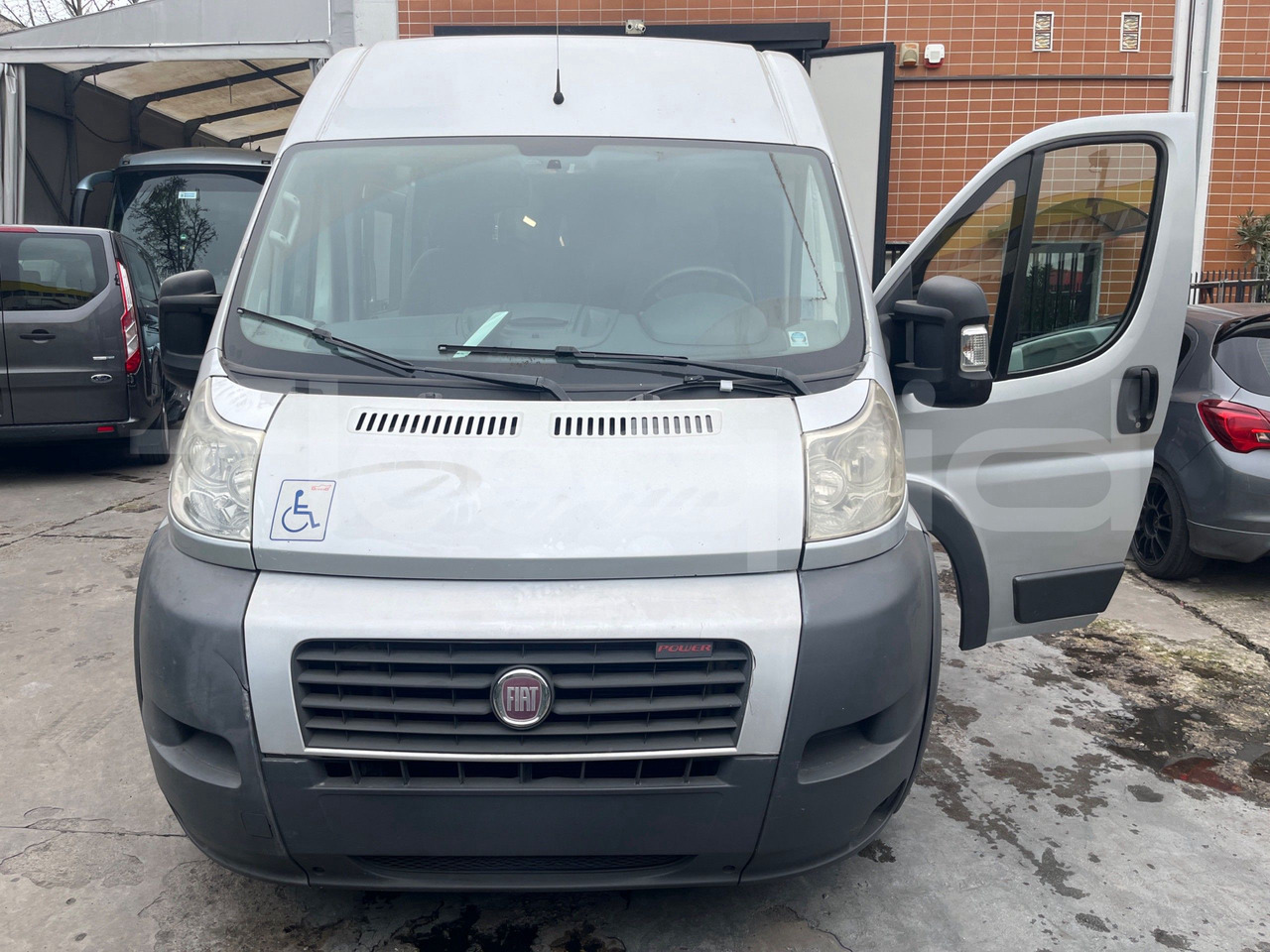 Fiat Ducato - Minibus, Putnički kombi: slika Fiat Ducato - Minibus, Putnički kombi Fiat Ducato - Minibus, Putnički kombi: slika Fiat Ducato - Minibus, Putnički kombi