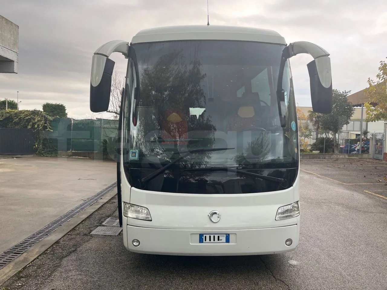 Irisbus 397E.12 - Turistički autobus: slika Irisbus 397E.12 - Turistički autobus Irisbus 397E.12 - Turistički autobus: slika Irisbus 397E.12 - Turistički autobus