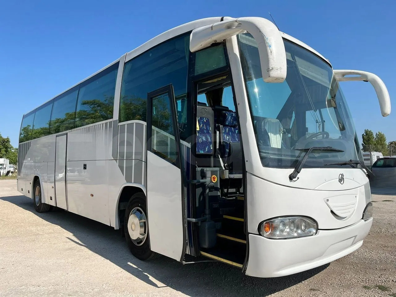 Irizar Scania Century - Turistički autobus: slika Irizar Scania Century - Turistički autobus Irizar Scania Century - Turistički autobus: slika Irizar Scania Century - Turistički autobus