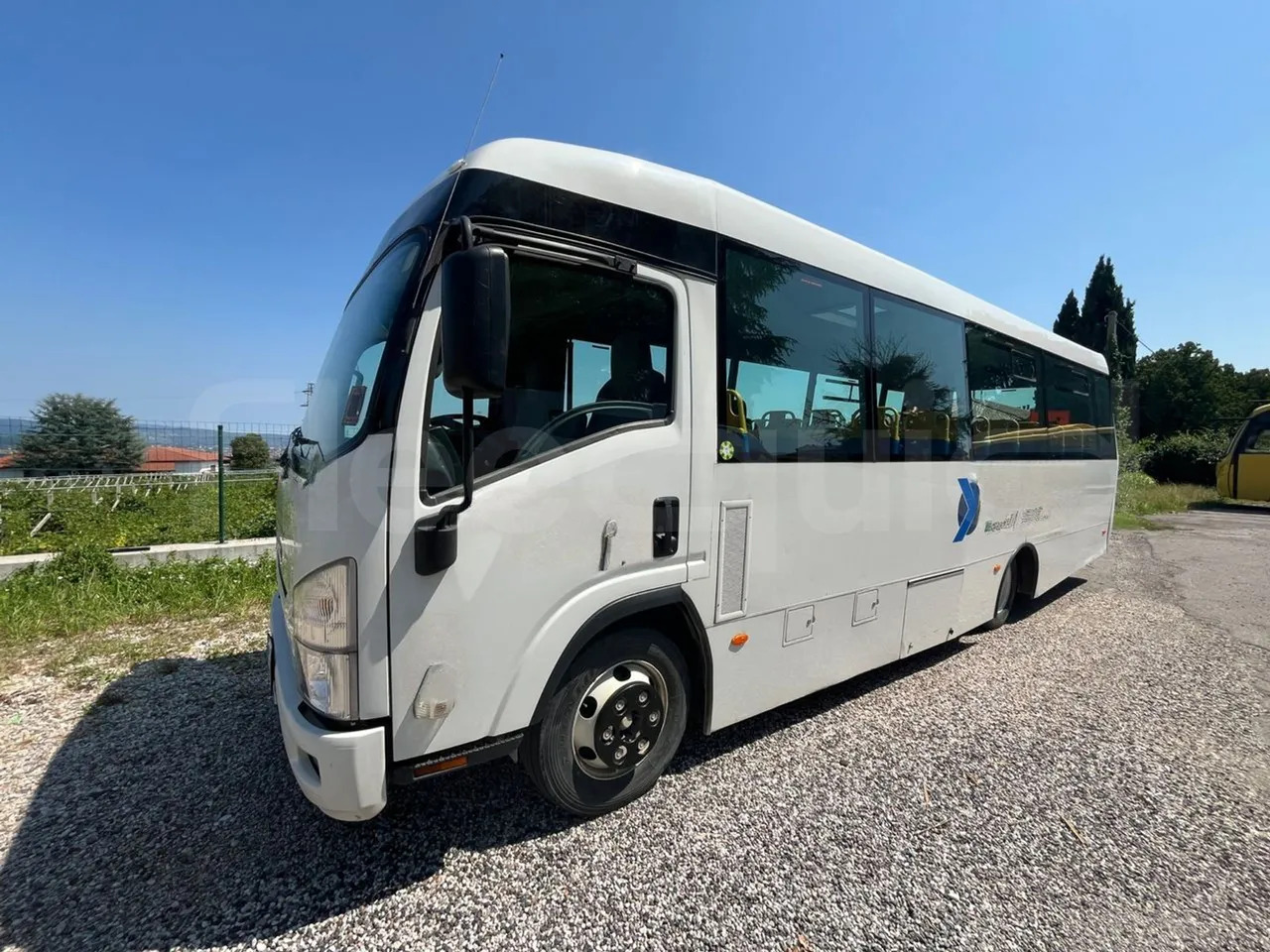 Isuzu P65 - Školski autobus: slika  Isuzu P65 - Školski autobus Isuzu P65 - Školski autobus: slika  Isuzu P65 - Školski autobus