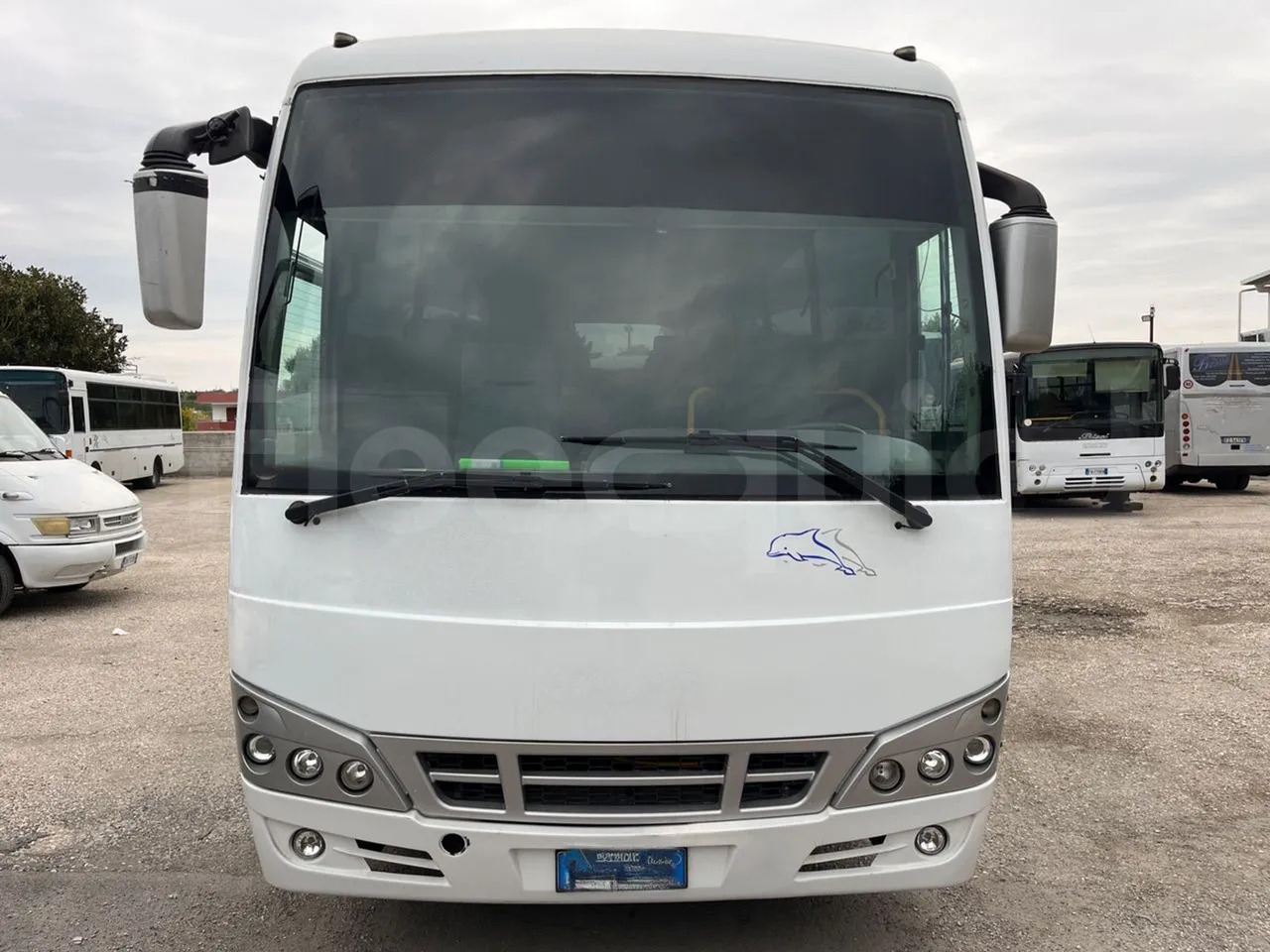 Isuzu Turquoise - Turistički autobus: slika Isuzu Turquoise - Turistički autobus Isuzu Turquoise - Turistički autobus: slika Isuzu Turquoise - Turistički autobus