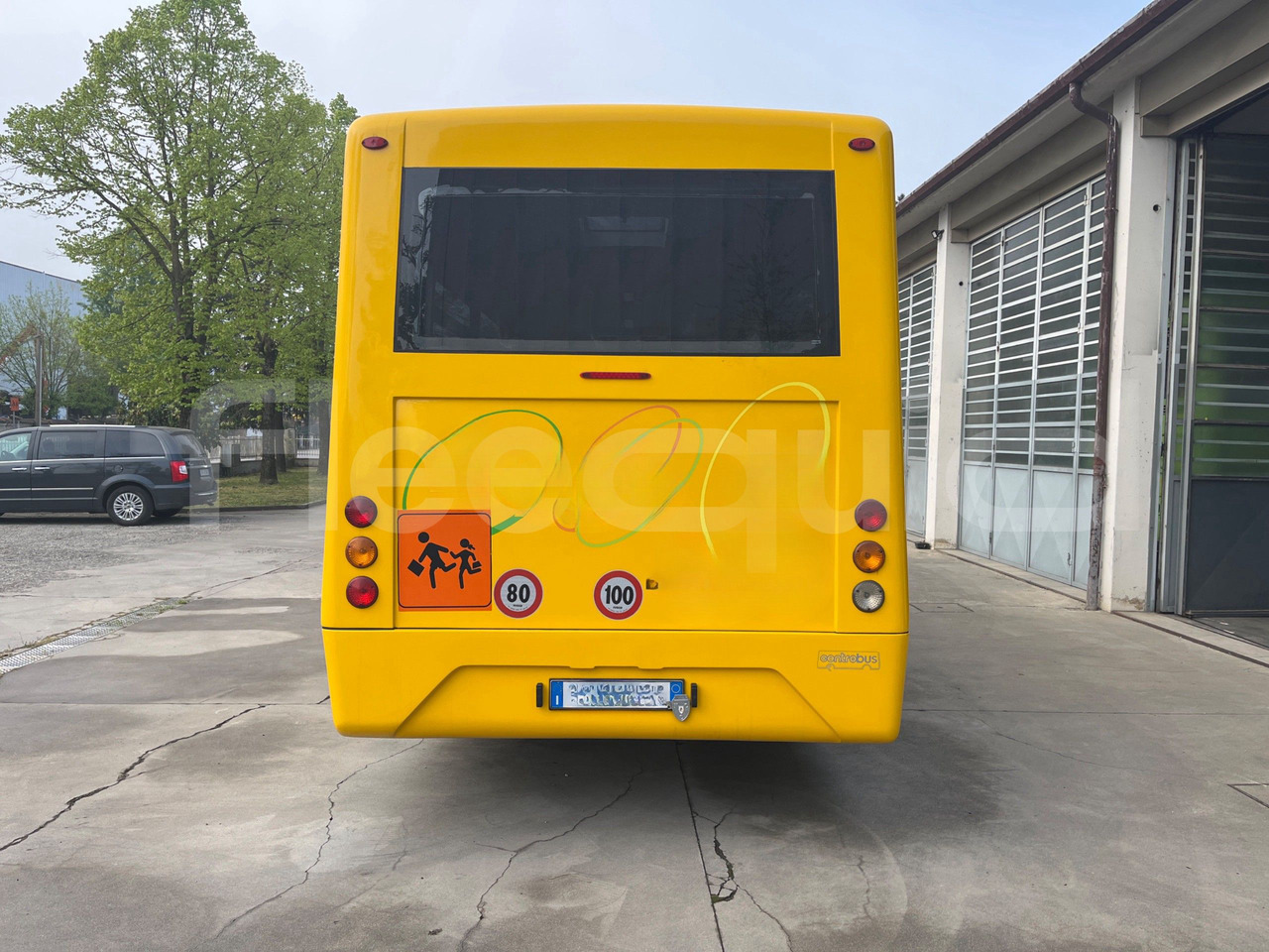 Iveco 100/E4 - Školski autobus: slika Iveco 100/E4 - Školski autobus Iveco 100/E4 - Školski autobus: slika Iveco 100/E4 - Školski autobus