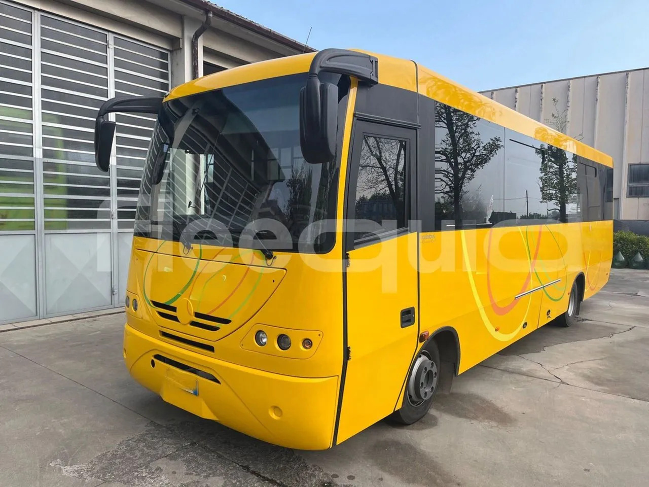 Iveco 100/E4 - Školski autobus: slika Iveco 100/E4 - Školski autobus Iveco 100/E4 - Školski autobus: slika Iveco 100/E4 - Školski autobus