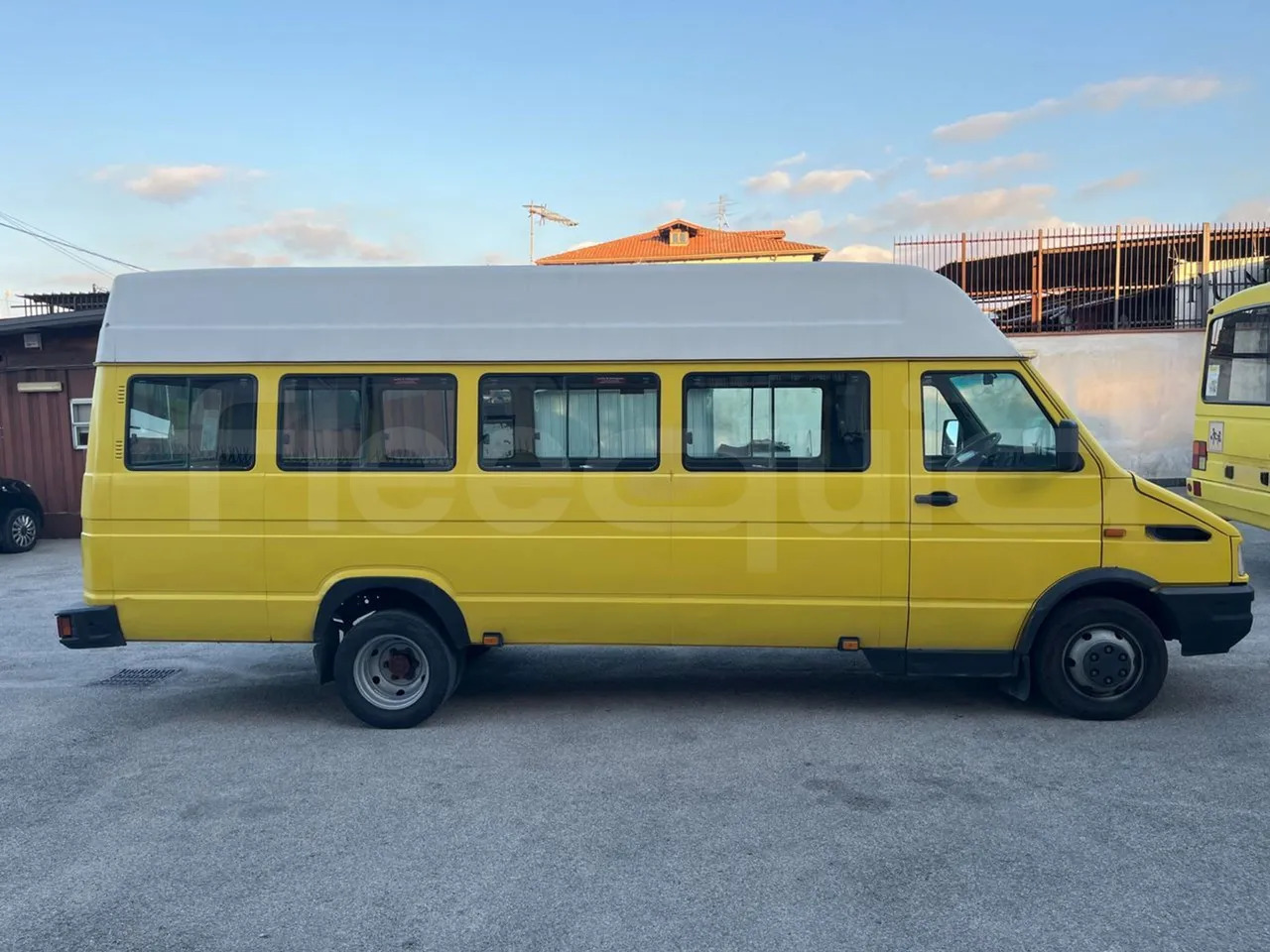 Minibus, Putnički kombi Iveco A45E10: slika Minibus, Putnički kombi Iveco A45E10